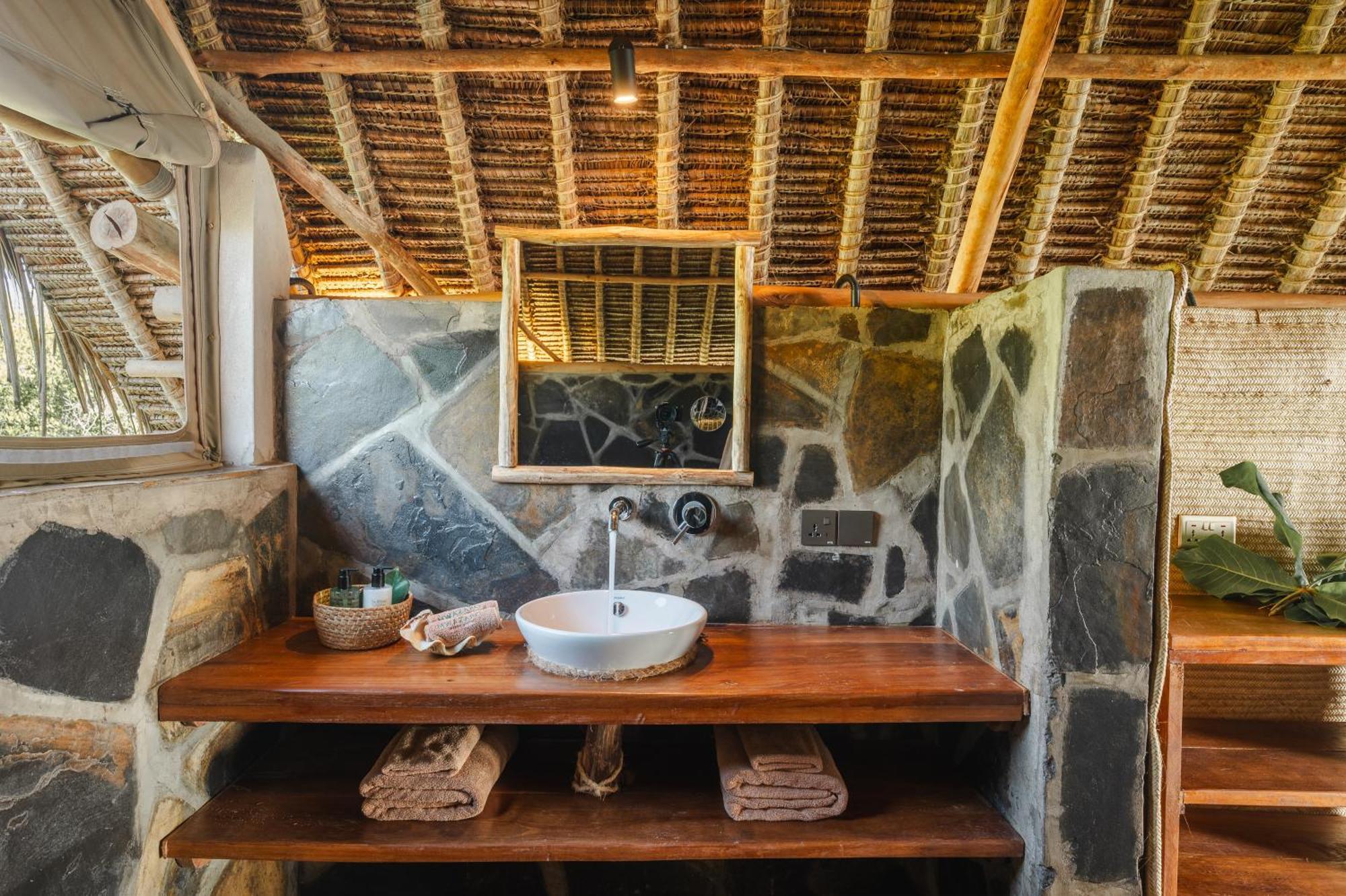 Mwazaro Beach Lodge Shimoni Exteriér fotografie